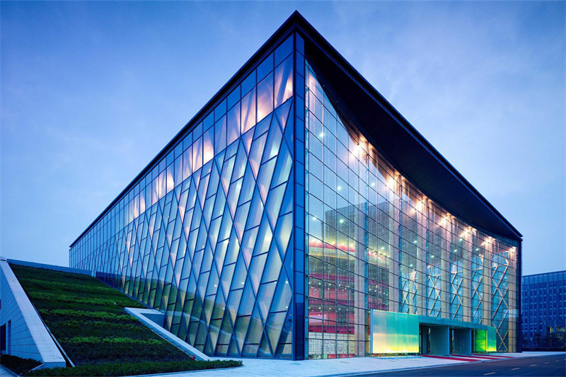 Glass building industry