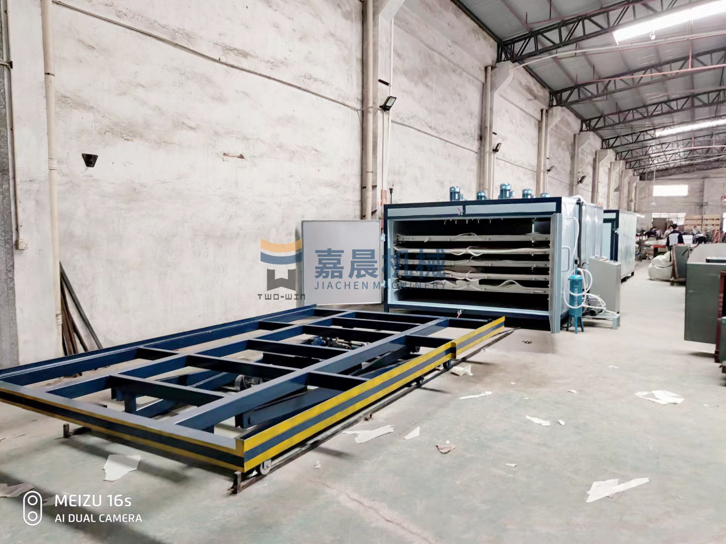 Laminated glass furnace